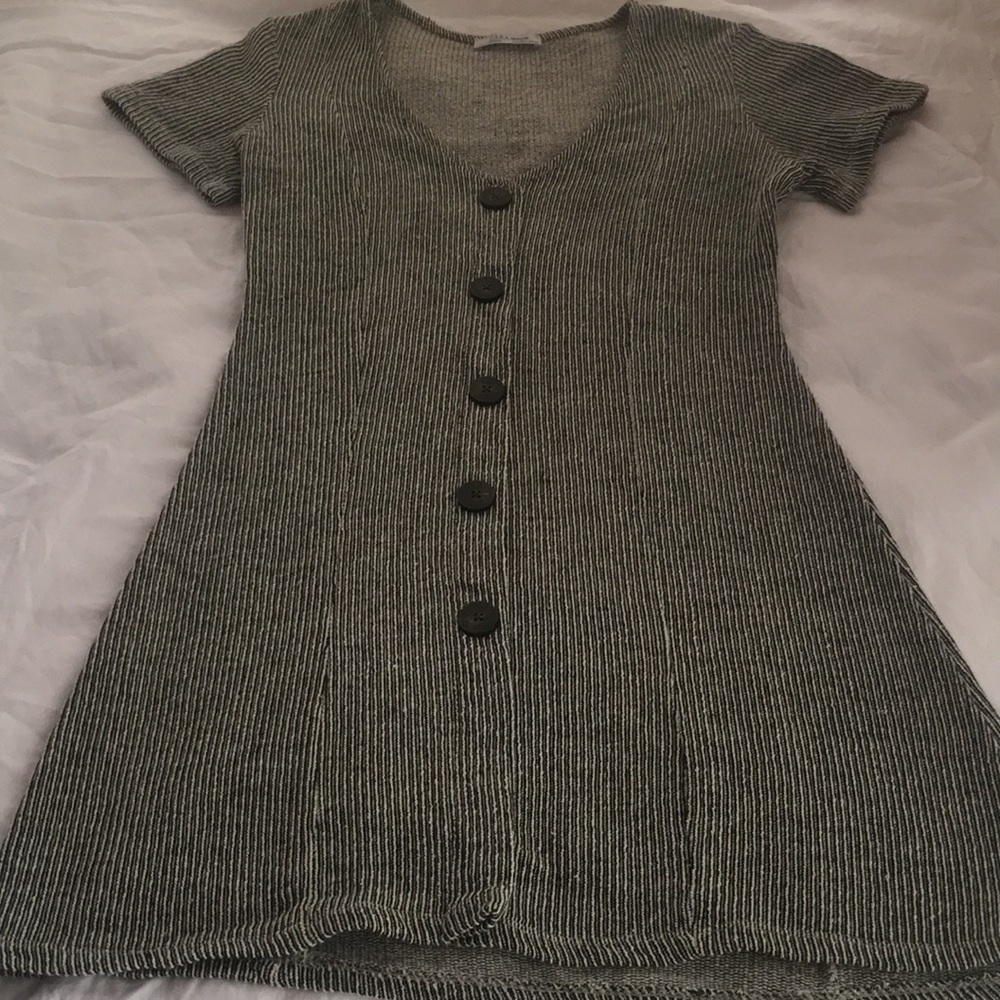 Zara brand, small size dress in perfect condition!